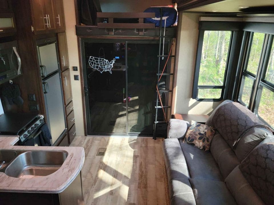 Forest River XLR Thunderbolt 340AMP