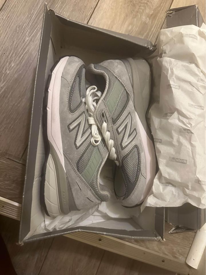New Balance 990 V5 Grey